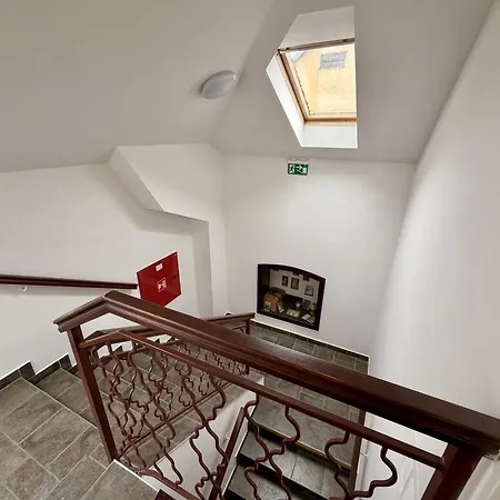 Hotel Zlatý Kříž 3*