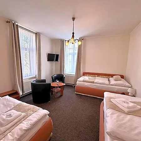 Hotel Zlatý Kříž